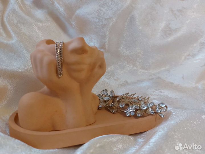 Изделия из гипса