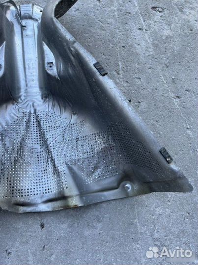 Теплоизоляция топливного бака Bmw 5 E39