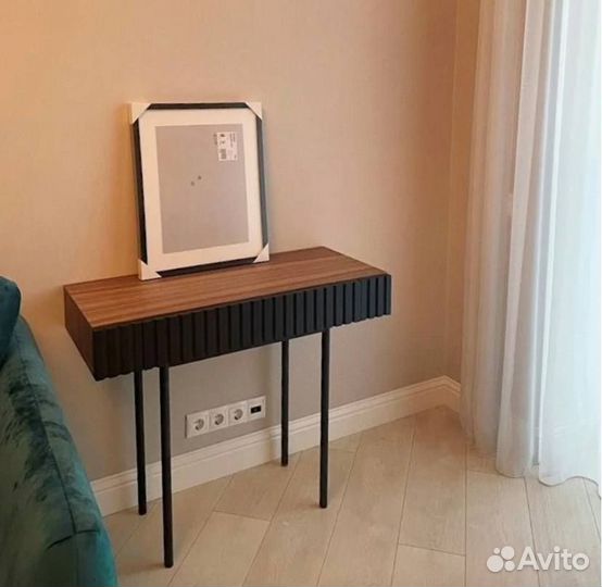 Консольный столик