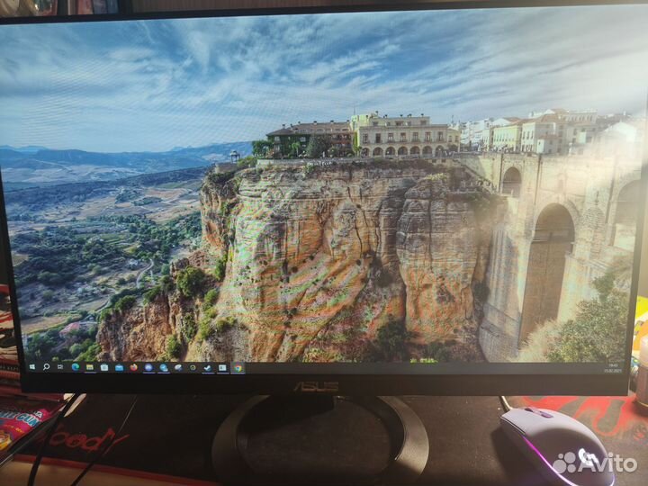 Монитор asus 21 дюйм,без аудиовыхода