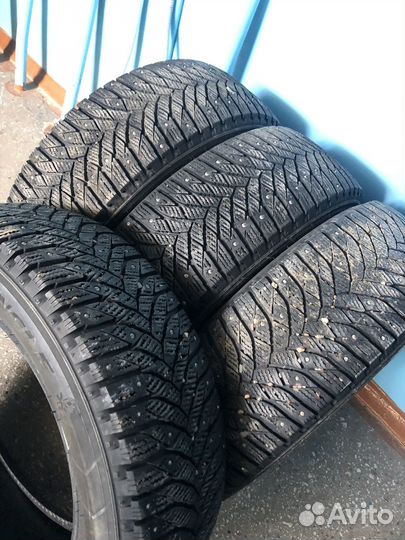 Triangle IceLink Trin PS01 215/60 R17