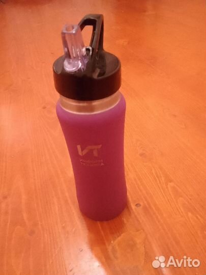 Спортивная бутылка для воды