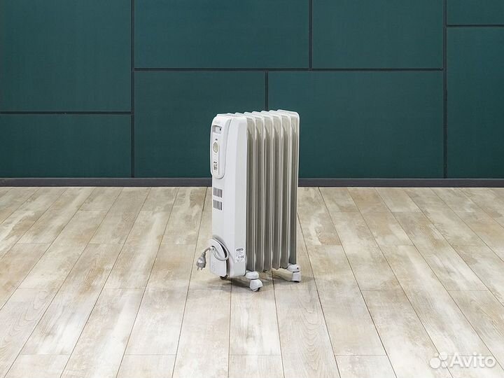 Обогреватель DeLonghi Металл Серый