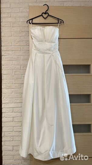 Платье белое
