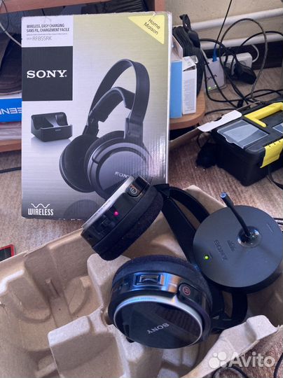 Беспроводные наушники Sony