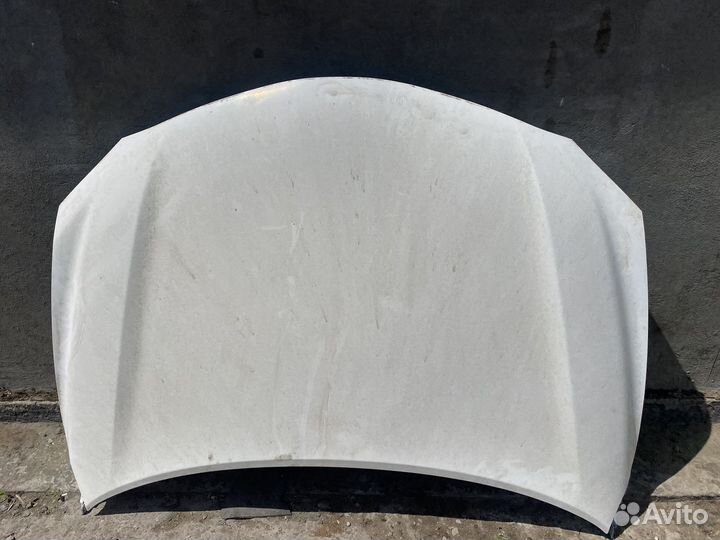 Капот Toyota Camry