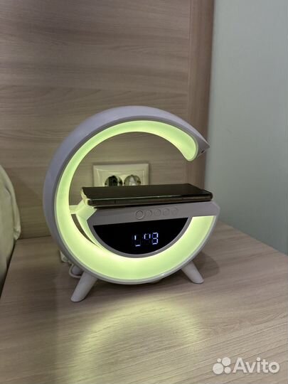 Светильник ночник беспроводная зарядка 6 в 1