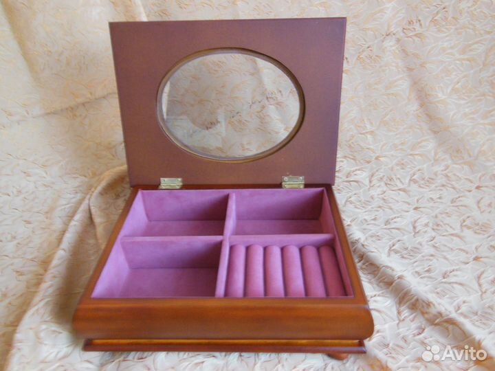 Шкатулка для украшений деревянная новая