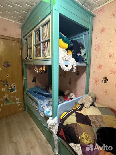 Детская кровать двухъярусная