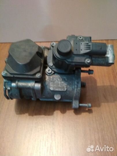 Двигатель VW 1.9 TDI BLS 2009г