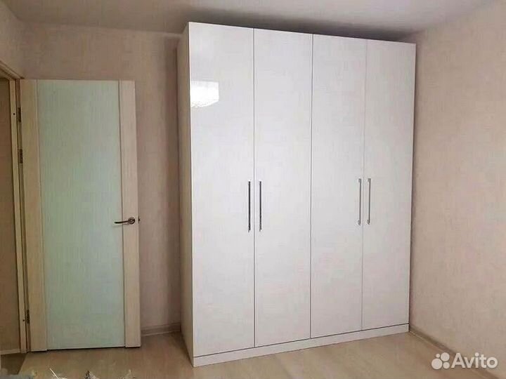 Шкаф распашной под ключ