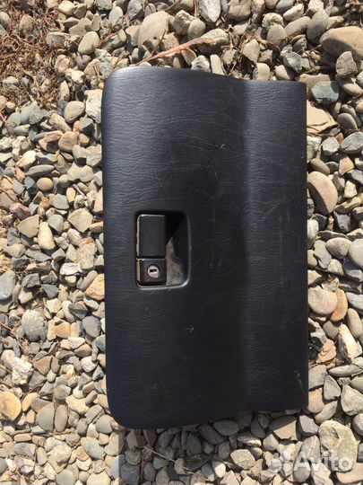 Toyota rav4 2004 бардачок пассажирский