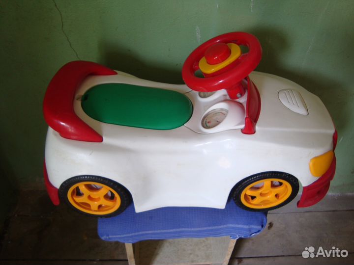 Машинка детская