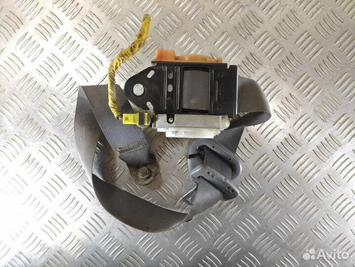 Ремень безопасности передний левый Daihatsu Atrai