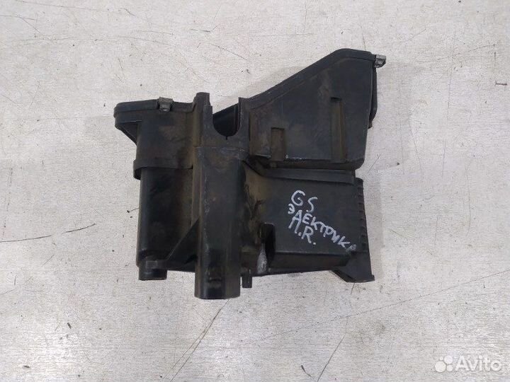 Корпус блока управления двс передний Lexus Gs 3