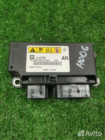 Блок управления SRS Chevrolet Captiva C 140 2.2