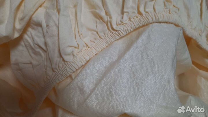 Чехол на матрас водонепроницаемый,на резинке