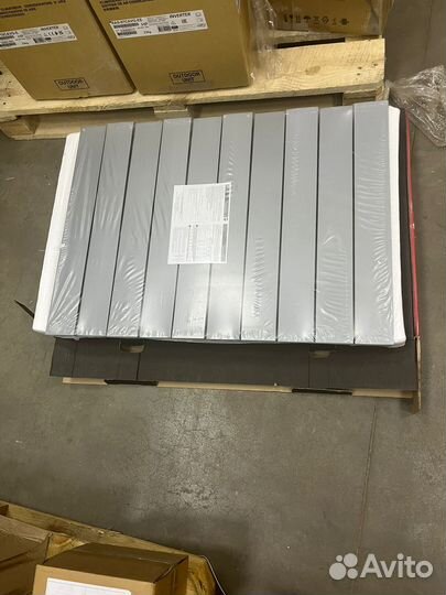 Биметаллический радиатор 10 секций