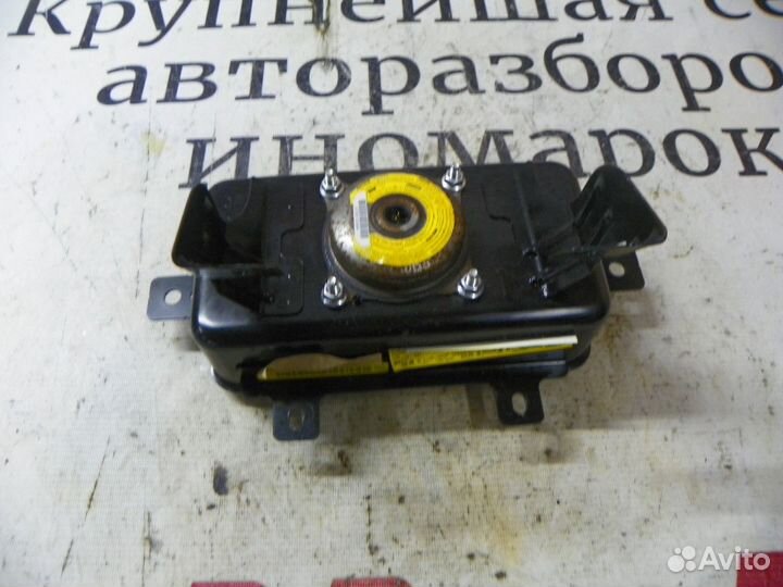 Подушка безопасности пассажирская в торпедо Hyunda