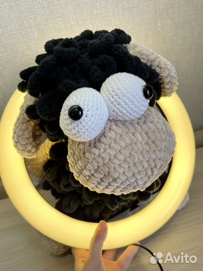 Вязаная игрушка Барашек Шон