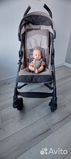 Прогулочная коляска трость chicco