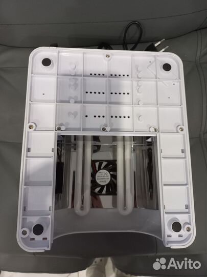 Ультрафиолетовая лампа