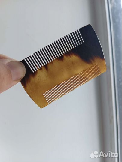 Расческа-гребень из рога для усов и бороды