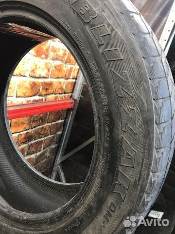 Bridgestone Blizzak DM-V1 235/60 R17