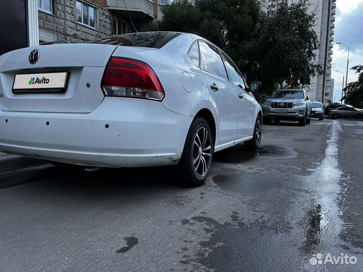 Volkswagen Polo 1.6 МТ, 2011, 200 000 км