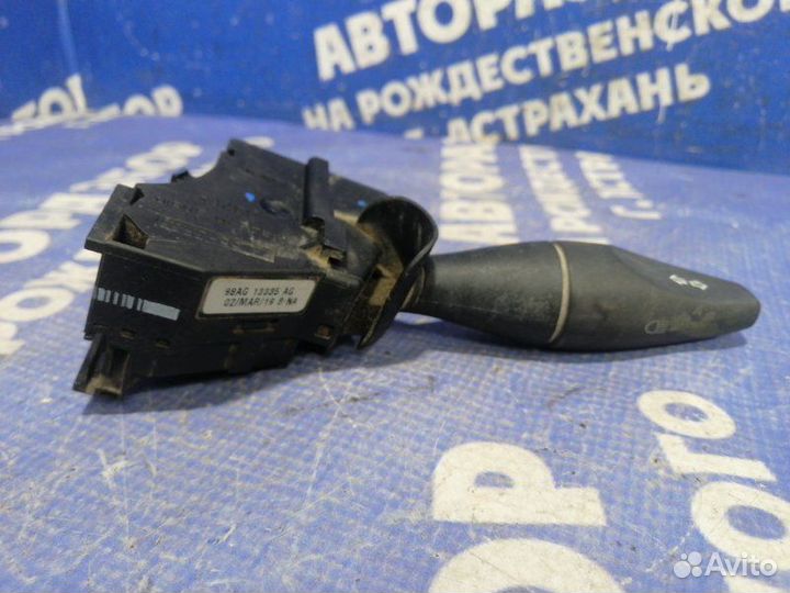 Переключатель поворотов Ford Focus 1 седан 2003