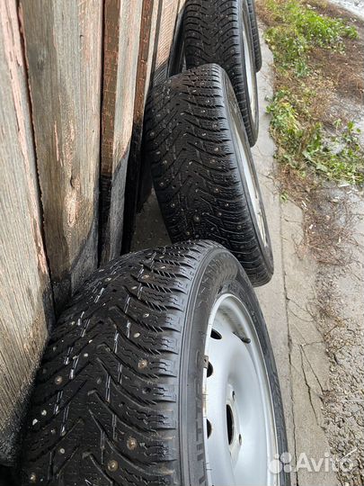 Зимние колеса 195/60 R15 Nokian Hakkapellitta 8