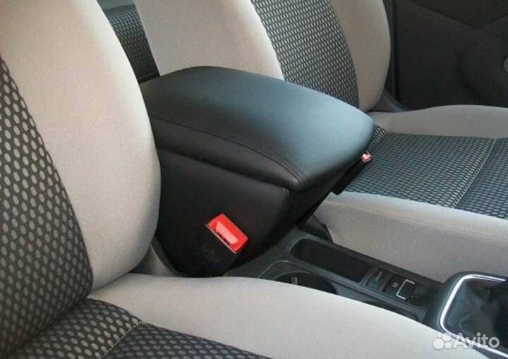 Подлокотник на Volkswagen Polo 2020