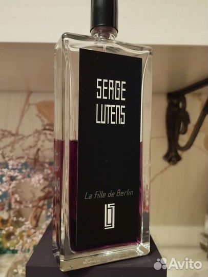 La Fille de Berlin Oolang Infini wood sage & SEA S