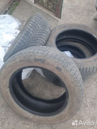 Pirelli Ice Zero FR 255/55 R17