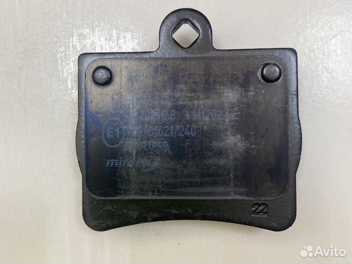 Тормозные колодки задние mercedes