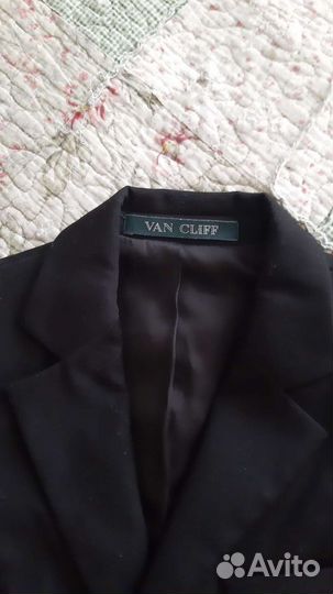 Пиджак для школы черный