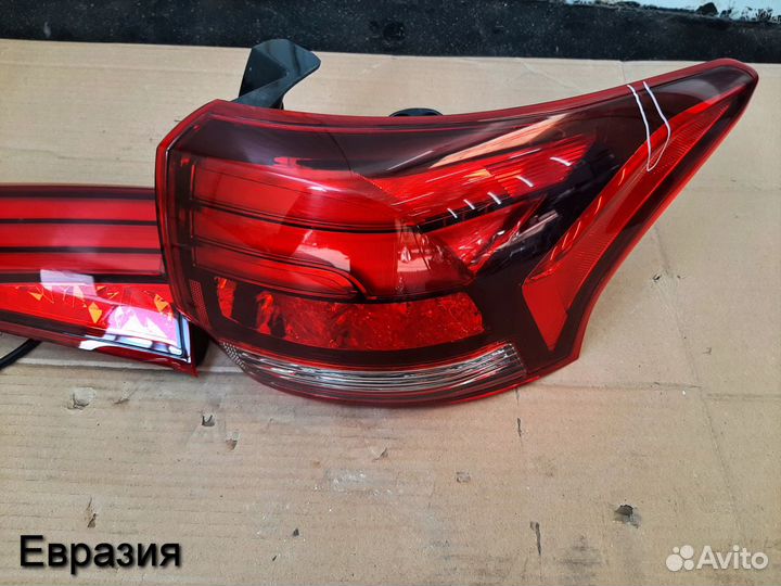 Комплект фонарей Mitsubishi Outlander 3