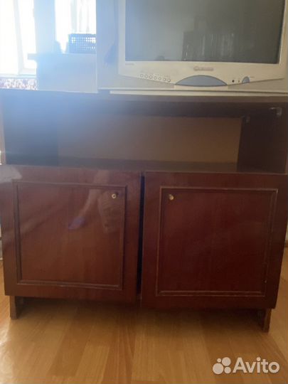 Тумба под телевизор