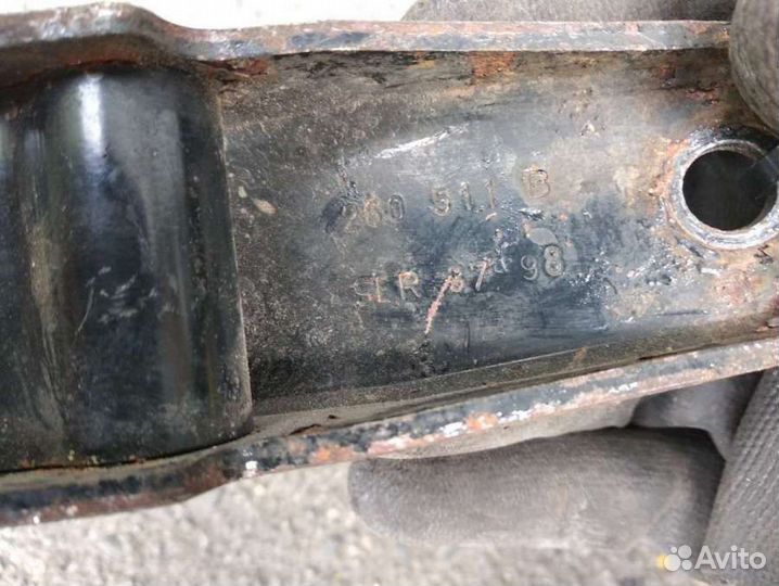 Кронштейн кпп Renault Megane 1 260511B