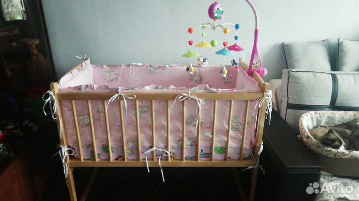 Детская кроватка