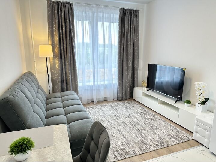 2-к. квартира, 40 м², 4/18 эт.