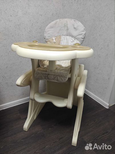 Стульчик для кормления Baby Care