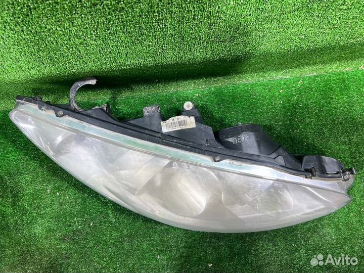 Фара галогеновая передняя правая Peugeot 308