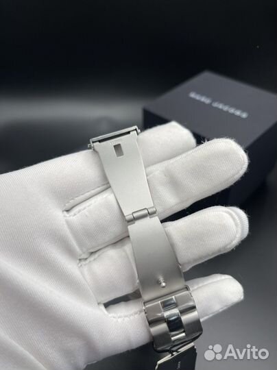 Часы Marc Jacobs MBM3100 оригинал