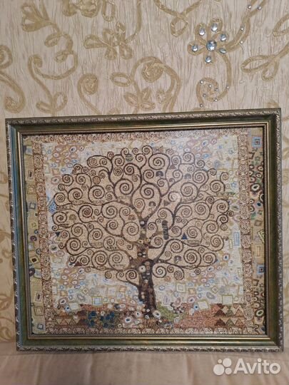 Картина из гобелена