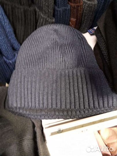 Вязаная шапка мужская