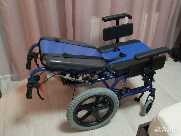 Кресло коляска новая в упаковке