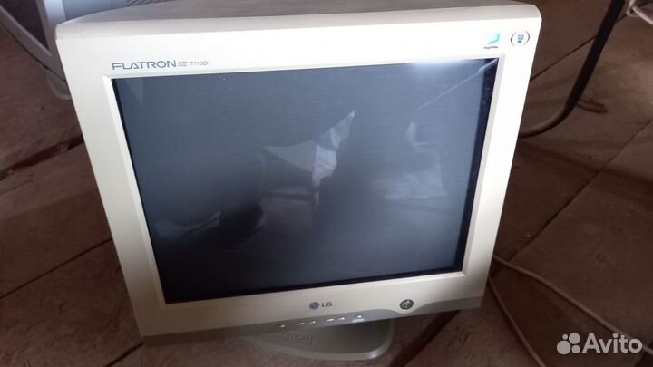 Игровой ЭЛТ монитор LG Flatron ez T710BH