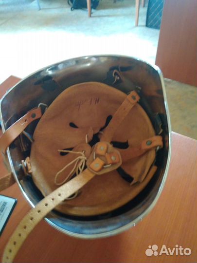 Пластиковая каска