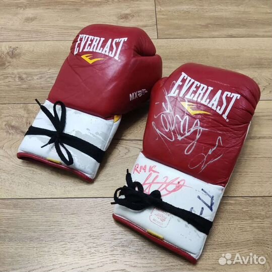 Перчатки боксëрские с автографами Everlast MX